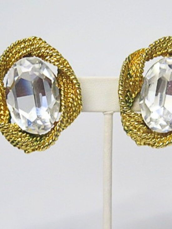 Jewelry - Vintage Gold Tone Crystal Statement Clip-On Earrings